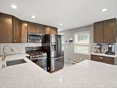 9 Valley Rd, Hampstead, NH 03841 - photo 4