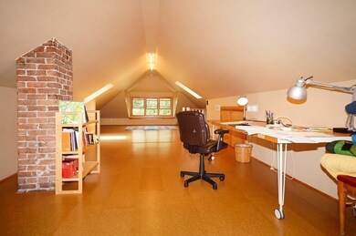 129 Winsor Ave unit 2, Watertown, MA 02472 - photo 5