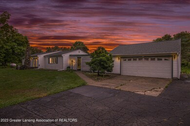 001_ndp0810_twilight