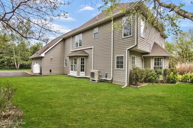 1304 Whispering Hills Ct, Effort, PA 18330 - photo 4