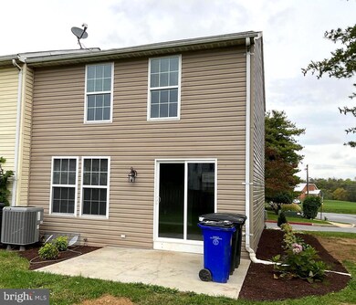 1551 Iris Ct, Hagerstown, MD 21740 - photo 2