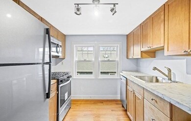 120 Walden St unit 3, Cambridge, MA 02140 - photo 2