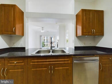 12957 Centre Park Cir unit 202, Herndon, VA 20171 - photo 7