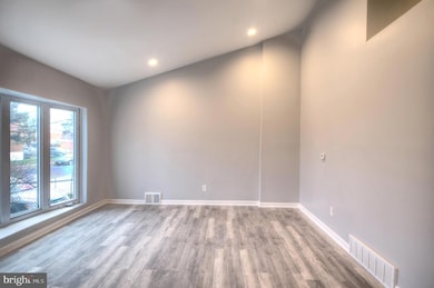 1253 Macarthur Dr, Camden, NJ 08104 - photo 2