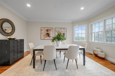 74 Bayview Ave unit A, Port Washington, NY 11050 - photo 5