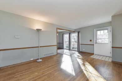 1670 Monticello Ct unit B, Wheaton, IL 60189 - photo 4