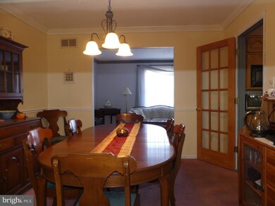 607 Cockeys Mill Rd, Reisterstown, MD 21136 - photo 2