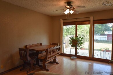 1304 Hunt St, Wichita Falls, TX 76302 - photo 7