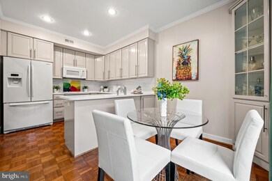 22 Greythorne Woods Cir unit 22, Wayne, PA 19087 - photo 5