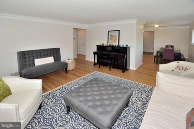 3814 Whispering Ln, Falls Church, VA 22041 - photo 5