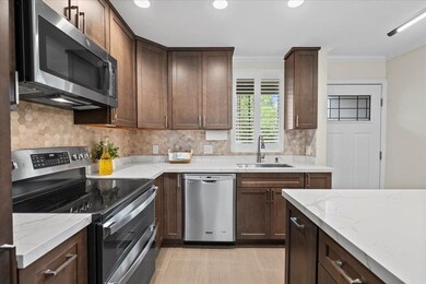 140 Uwapo Rd unit 35-104, Kihei, HI 96753 - photo 4