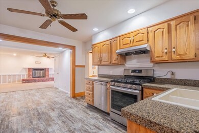 409 E Cemetery Ave, Chenoa, IL 61726 - photo 7