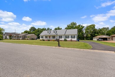 107 Idle Dr, Shelbyville, TN 37160 - photo 4