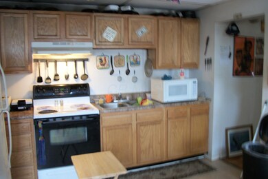 Porter 104 Williams St 002