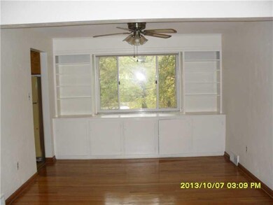 Dining Room. Diningroom with Built-Ins