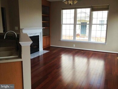 25834 Kirkwood Square, Chantilly, VA 20152 - photo 4