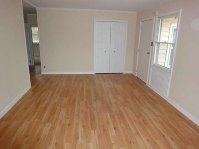 1014 Tacoma St, Carpentersville, IL 60110 - photo 3