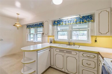 4205 Beaver Ave, Des Moines, IA 50310 - photo 7