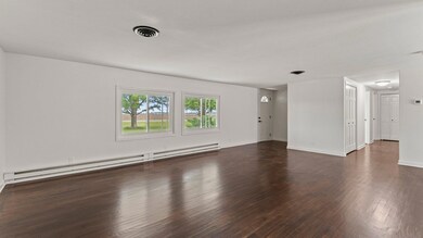 10929 S Marion Rd, La Fontaine, IN 46940 - photo 4