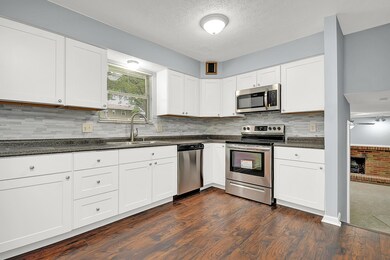 1638 Carrigallen Realtor BethanyB kitche