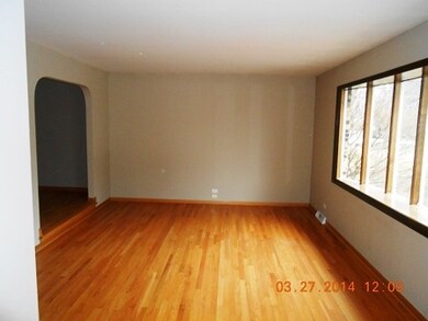 28W748 Davidson Rd, Naperville, IL 60564 - photo 2