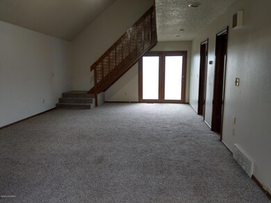 7475 Rawhide Living Rm