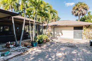 DETACHED 2 CAR GARAGE/ OFFICE