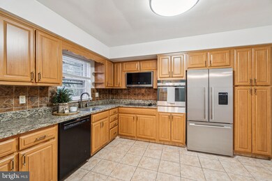 1624 41st St N, McLean, VA 22101 - photo 6