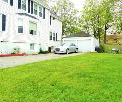 11 Russell Ave unit 2, Newport, RI 02840 - photo 2