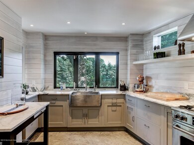 91 Applegate St, Red Bank, NJ 07701 - photo 5