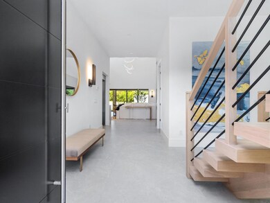 2467 Hyde Park St, Sarasota, FL 34239 - photo 4