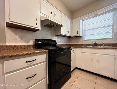 5018 Mcmanus Dr, Jacksonville, FL 32210 - photo 6