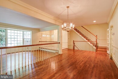 9428 Turnberry Dr, Potomac, MD 20854 - photo 6