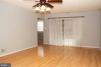 2107 Woodbox Ln unit A, Baltimore, MD 21209 - photo 3