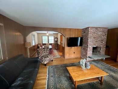 31 Davis St, Vineyard Haven, MA 02568 - photo 4