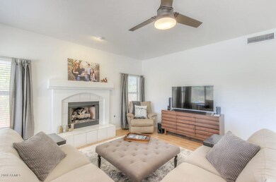 Living Room (2)-SMALL