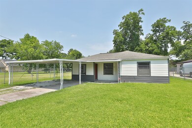 6002 Wayne St, Houston, TX 77026 - photo 4