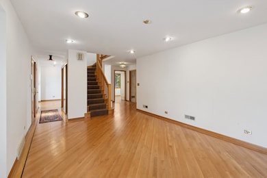 6148 N Lowell Ave, Chicago, IL 60646 - photo 3