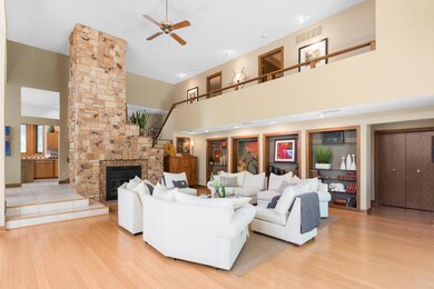 Great room w/new bamboo floors!