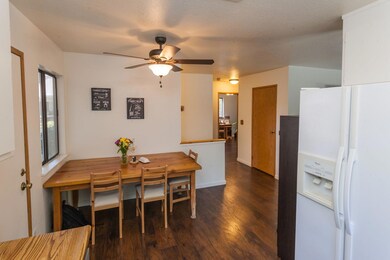 1905CarolJeanCt-MLS-4