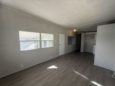 1375 Pasadena Ave S unit 519, South Pasadena, FL 33707 - photo 2