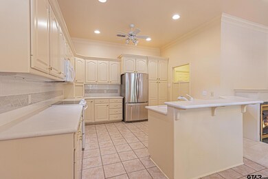 5608 Hollybrook Dr, Tyler, TX 75703 - photo 7