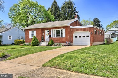 733 Harding St, New Cumberland, PA 17070 - photo 2