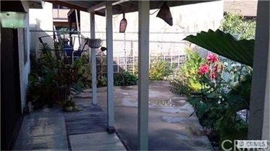 Patio shot #2 very nice....