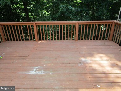 9582 Donnan Castle Ct, Laurel, MD 20723 - photo 3