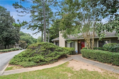 2949 Torreya Way SE, Marietta, GA 30067 - photo 2