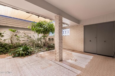 0008-08 - White Mountain