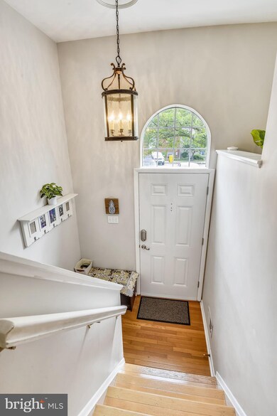 1008 Shreve Ct, Crofton, MD 21114 - photo 3