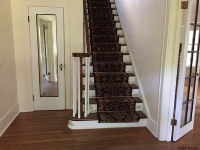 10 Pinedale Ave, Delmar, NY 12054 - photo 3