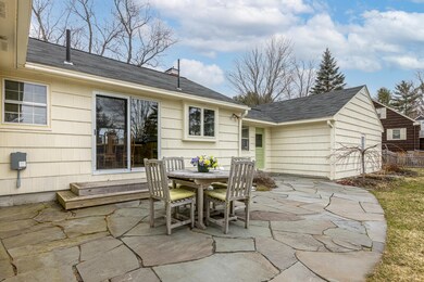 515 E Elm St, Yarmouth, ME 04096 - photo 2